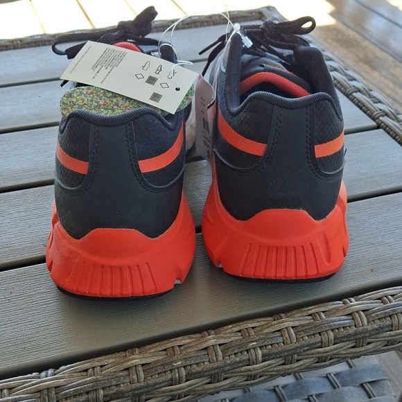 Reebok Black and Orange Running Sneakers - Picture 2 of 6